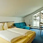 Petit Madlein Bed & Breakfast