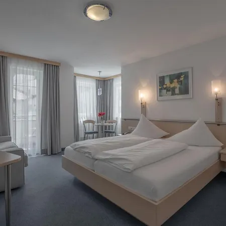 Petit Madlein Oda ve Kahvaltı 4*