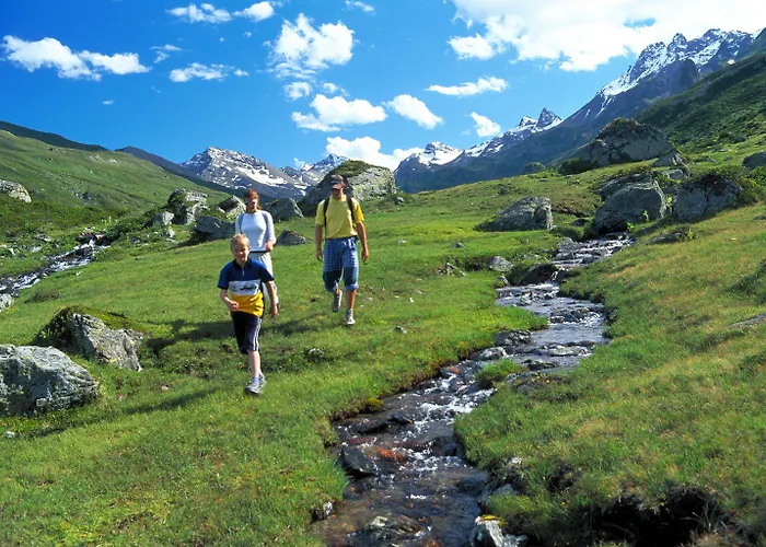 住宿加早餐酒店 Petit Madlein 4*