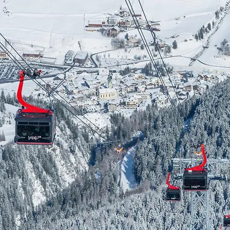 Alojamento de Acomodação e Pequeno-almoço Petit Madlein Ischgl