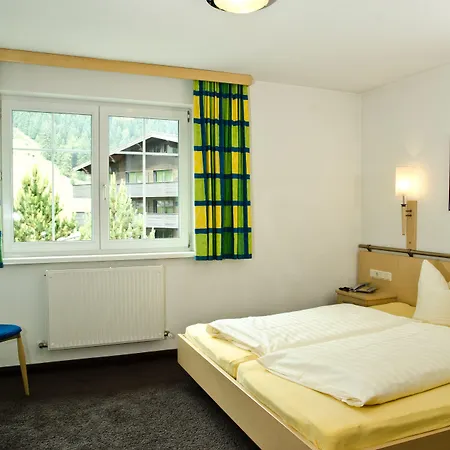 Bed and breakfast Petit Madlein 4*