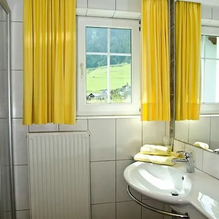 Petit Madlein Alojamento de Acomodação e Pequeno-almoço Ischgl