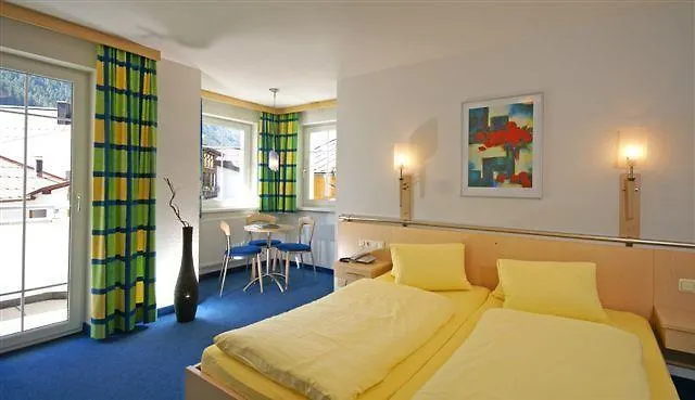 Petit Madlein Bed & Breakfast 4*