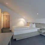Bed & Breakfast Petit Madlein