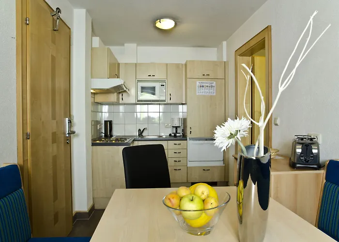 Petit Madlein ベッド・アンド・ブレックファスト 4*