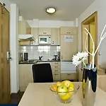 Petit Madlein فندق مبيت وإفطار 4*