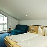 Petit Madlein 4* ايشجل
